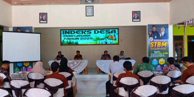 Pemaparan IDM 2025 di Balai Desa Margasari bersama masyarakat dan perangkat desa